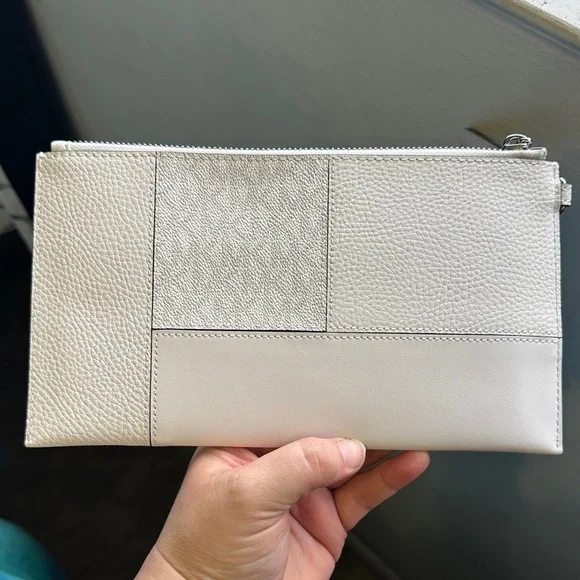 Michael Kors White Wristlet with Silver Studs New Never Used, Perfect for a Gift - Picture 11 of 17